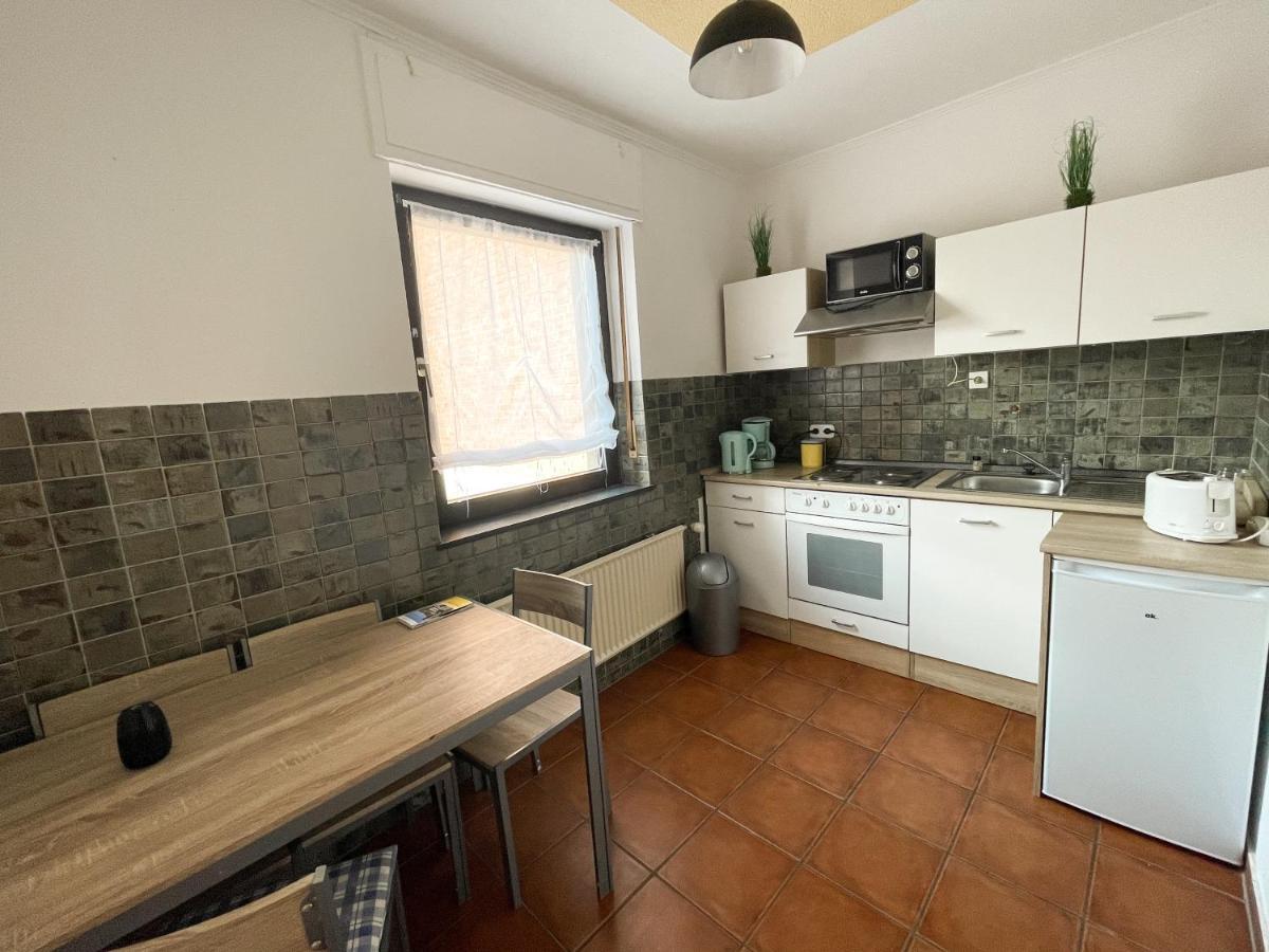 Zum Burghof Apartment Huerth Ngoại thất bức ảnh