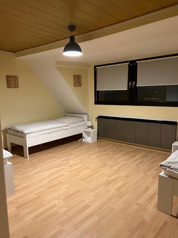 Zum Burghof Apartment Huerth Ngoại thất bức ảnh